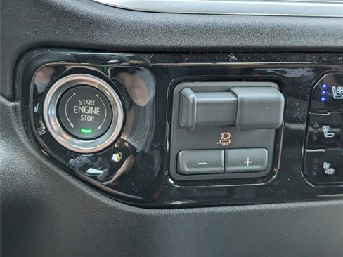 New 2026 Chevrolet Silverado 1500 High Country AWD/4WD image 34
