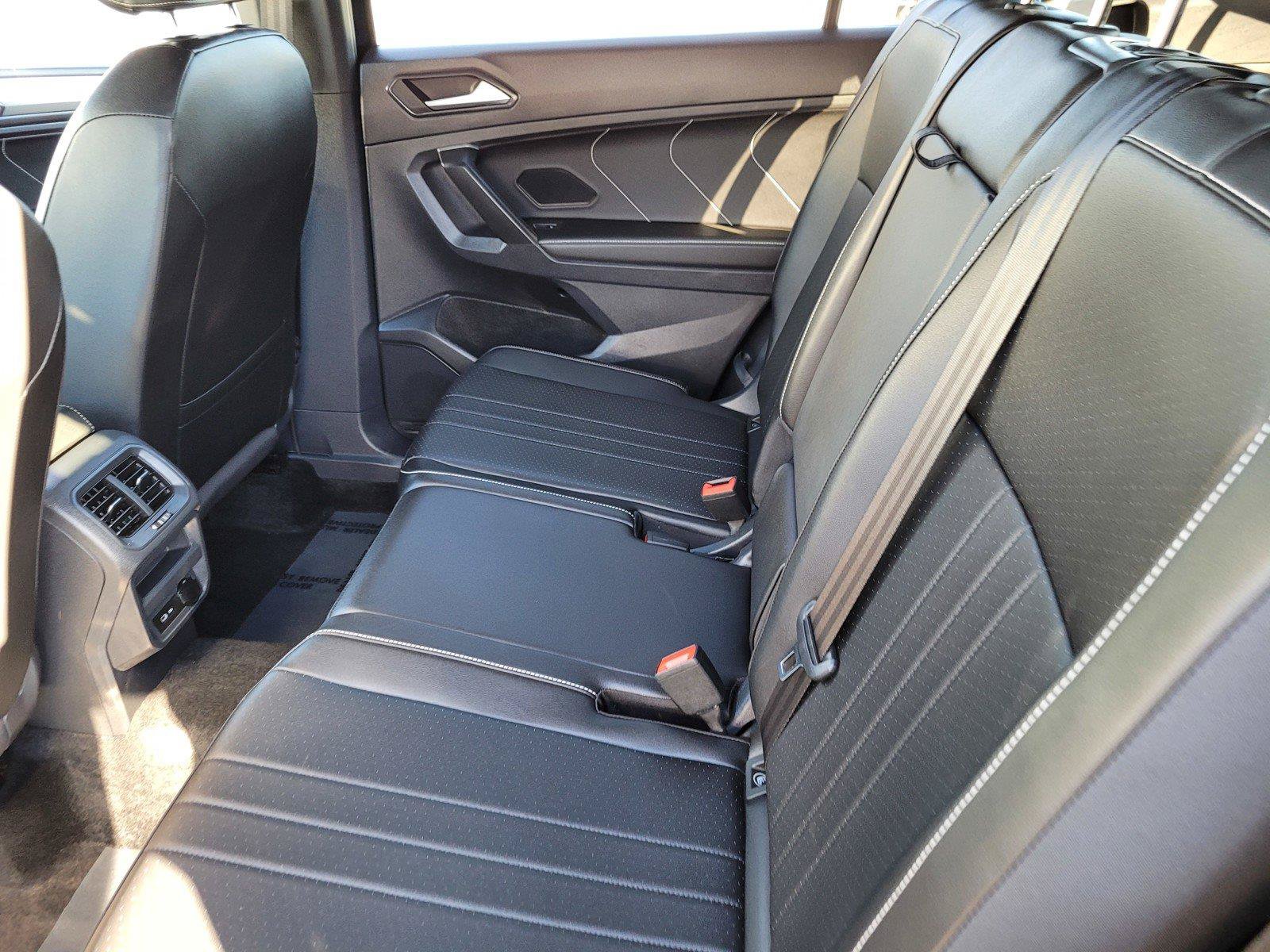 Certified 2023 Volkswagen Tiguan SE R-Line FWD image 16