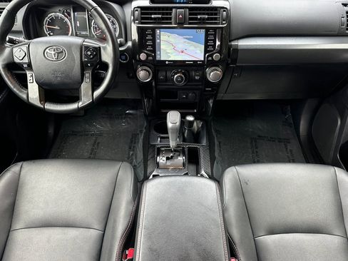 Used 2024 Toyota 4Runner TRD Off-Road Premium image 15