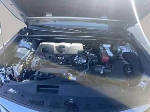 Used 2024 Toyota Camry LE w/ Convenience Package image 11