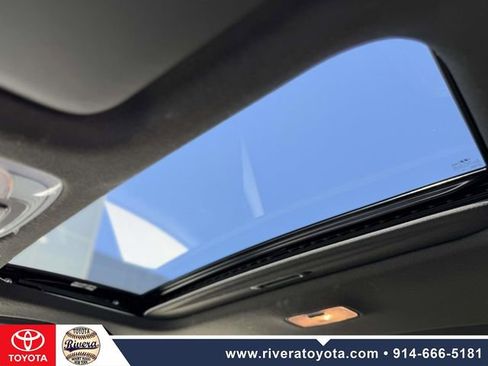 Used 2024 Hyundai Elantra N FWD image 27