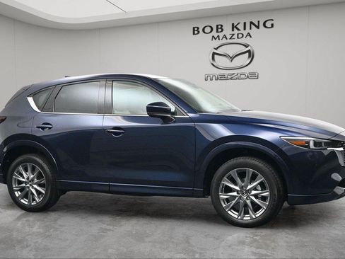 Used 2025 MAZDA CX-5 AWD 2.5 S w/ Premium Plus Pkg image 2