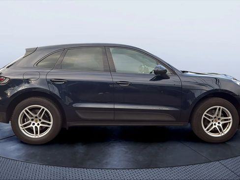 Used 2020 Porsche Macan image 6