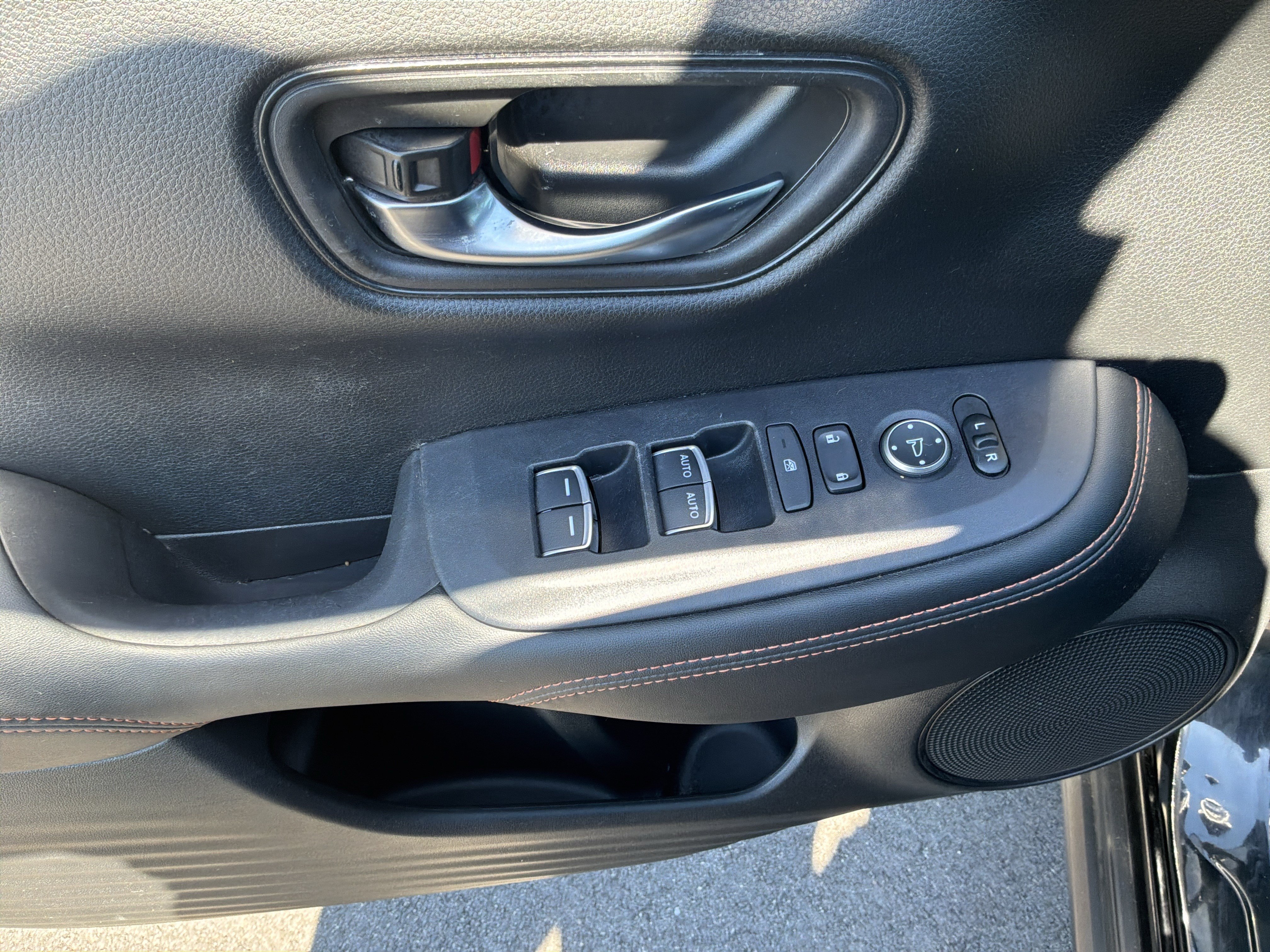 Used 2023 Honda HR-V Sport image 15