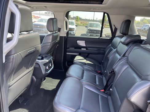 Certified 2025 Ford Expedition Max Active AWD/4WD image 11