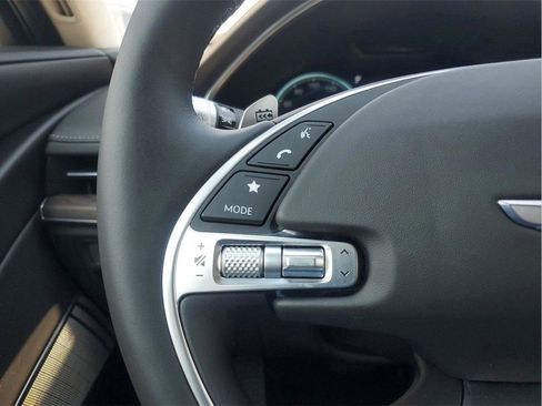 New 2023 Genesis G80 Base image 10