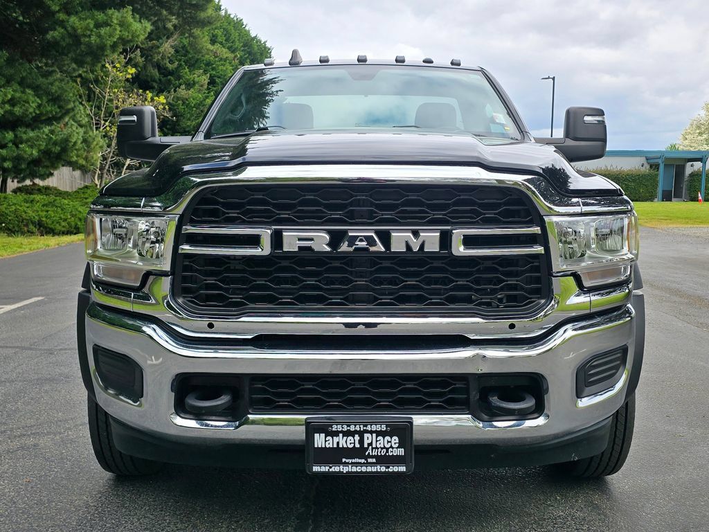 Used 2023 RAM 5500 Tradesman AWD/4WD image 9