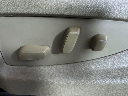 Used 2019 Chevrolet Suburban Premier image 20