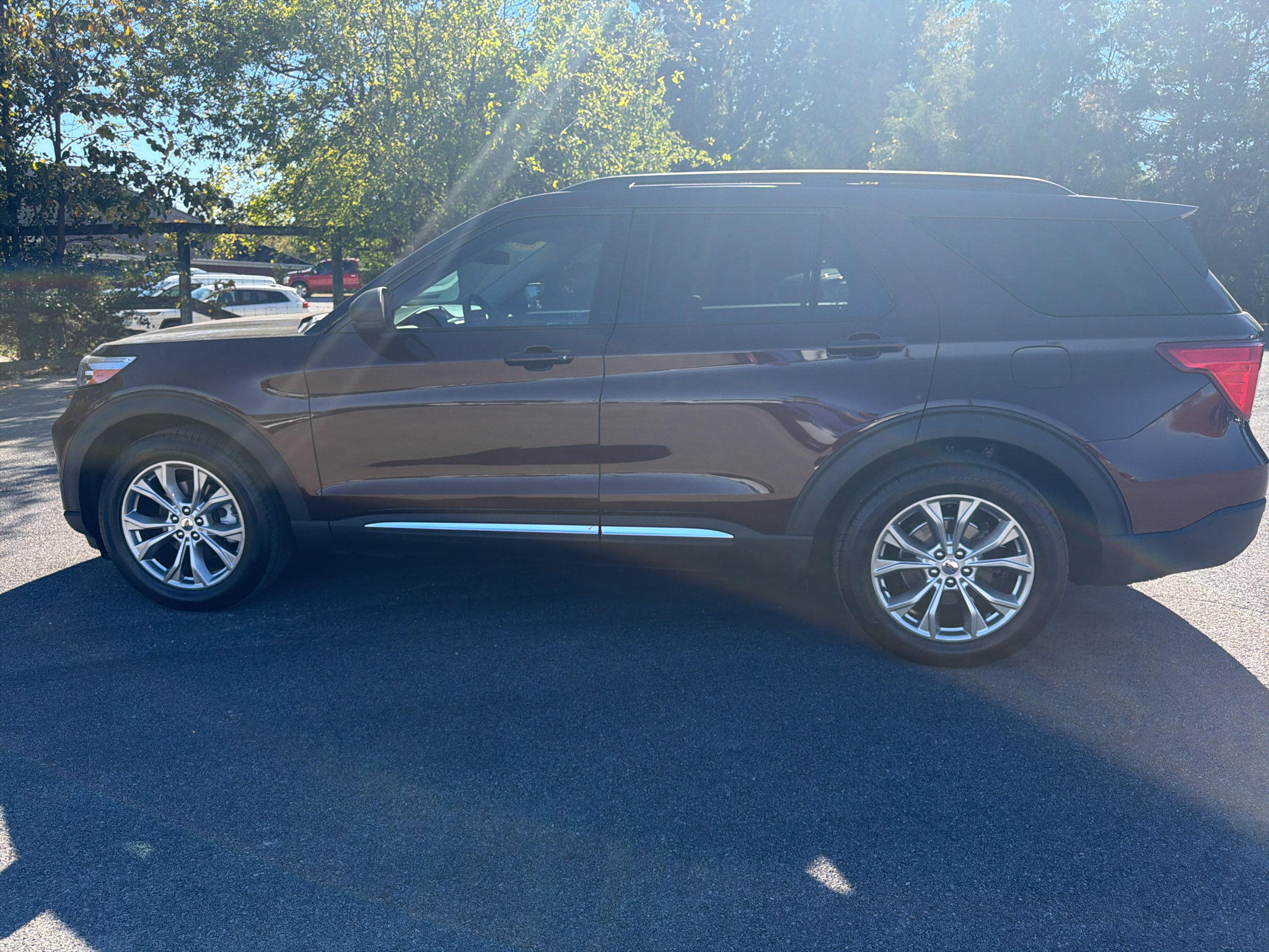 Used 2020 Ford Explorer XLT w/ Equipment Group 202A RWD image 8
