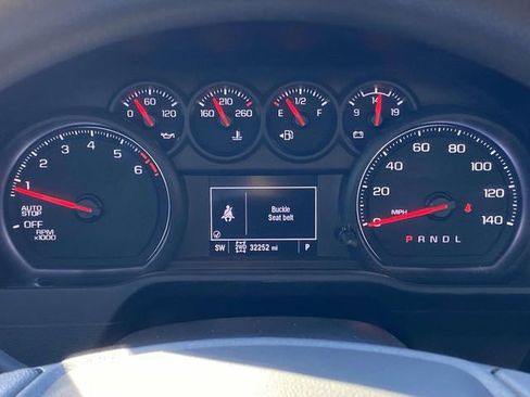 Used 2023 Chevrolet Silverado 1500 Custom image 24