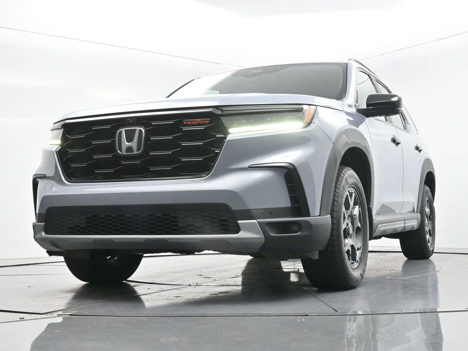 Used 2023 Honda Pilot TrailSport image 48