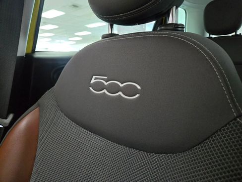 Used 2014 FIAT 500L Trekking w/ Popular Equipment Group image 40