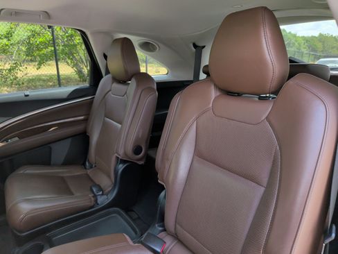 Used 2019 Acura MDX w/ Technology & Entertainment AWD/4WD image 37