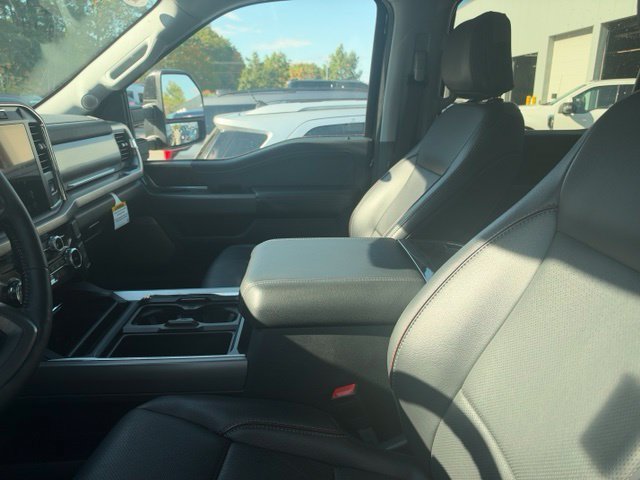 Used 2024 Ford F350 Lariat w/ Lariat Ultimate Package AWD/4WD image 8