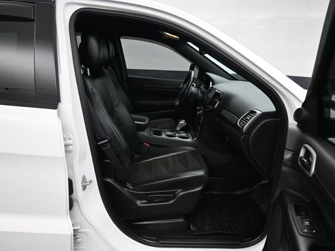 Used 2020 Jeep Grand Cherokee Altitude image 43