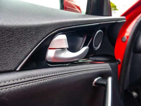 Used 2019 Kia Stinger RWD image 18