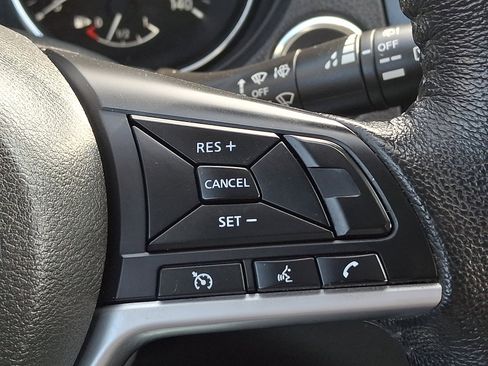 Certified 2020 Nissan Rogue SV image 21