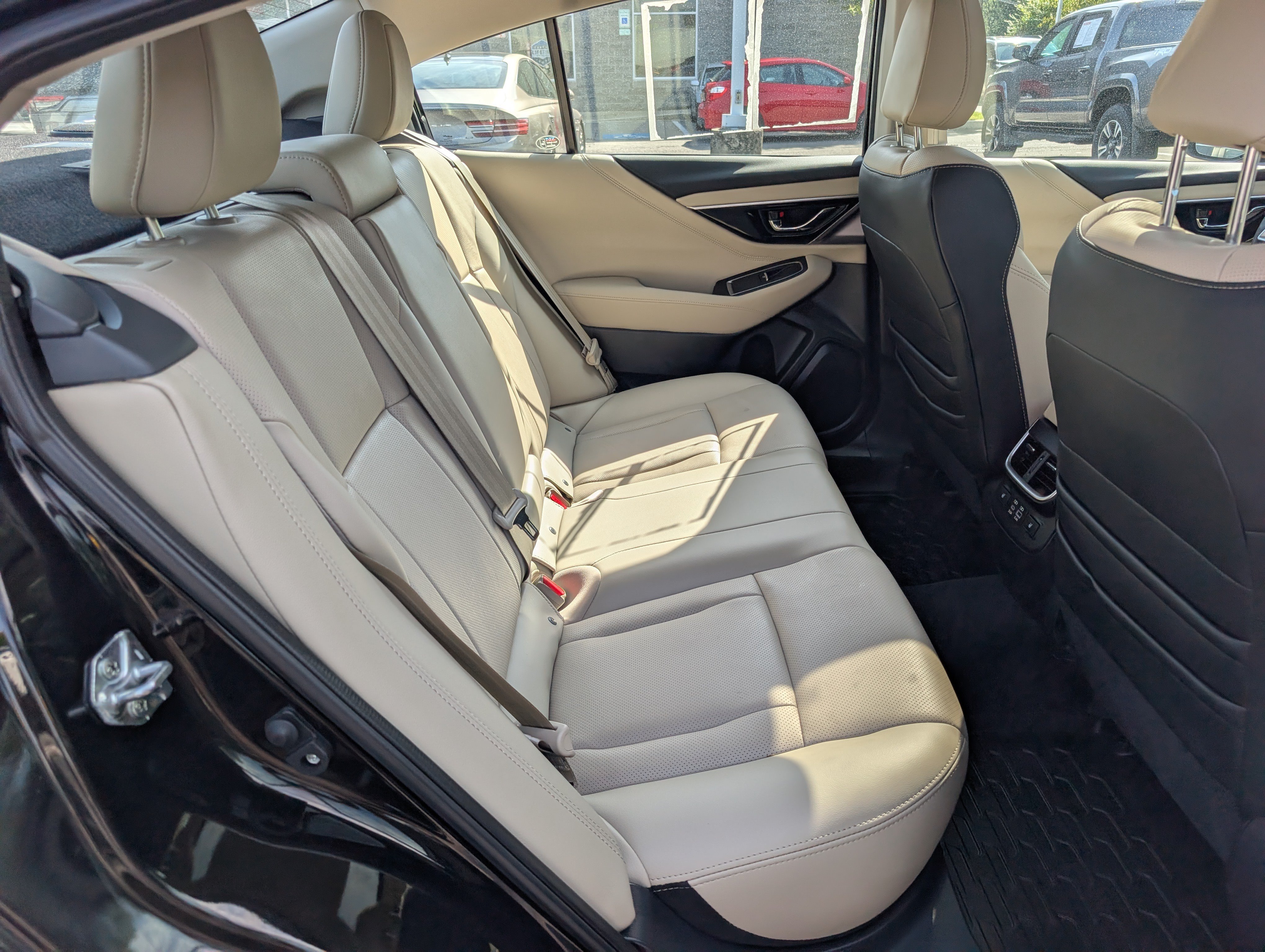 Used 2025 Subaru Legacy Limited AWD/4WD image 12