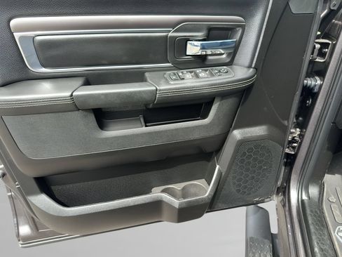 Used 2022 RAM 1500 Warlock AWD/4WD image 12