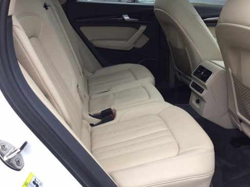 Used 2018 Audi Q5 2.0T Premium Plus w/ Premium Plus Package image 16