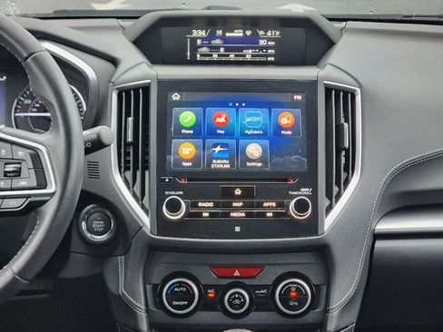 Certified 2023 Subaru Impreza 2.0i Limited image 3