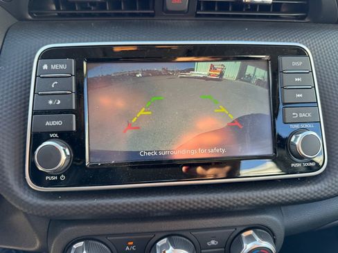 Used 2025 Nissan Kicks Play S image 25