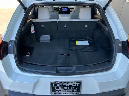 New 2026 Lexus UX 300h FWD image 17