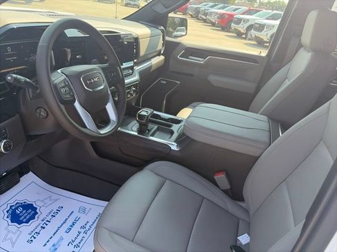New 2026 GMC Sierra 1500 SLT w/ SLT Premium Plus Package AWD/4WD image 16