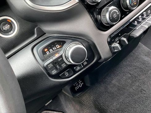 Used 2025 RAM 1500 Big Horn AWD/4WD image 32