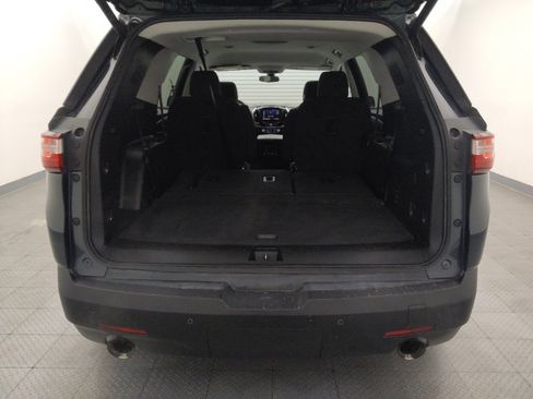 Used 2020 Chevrolet Traverse LT image 29