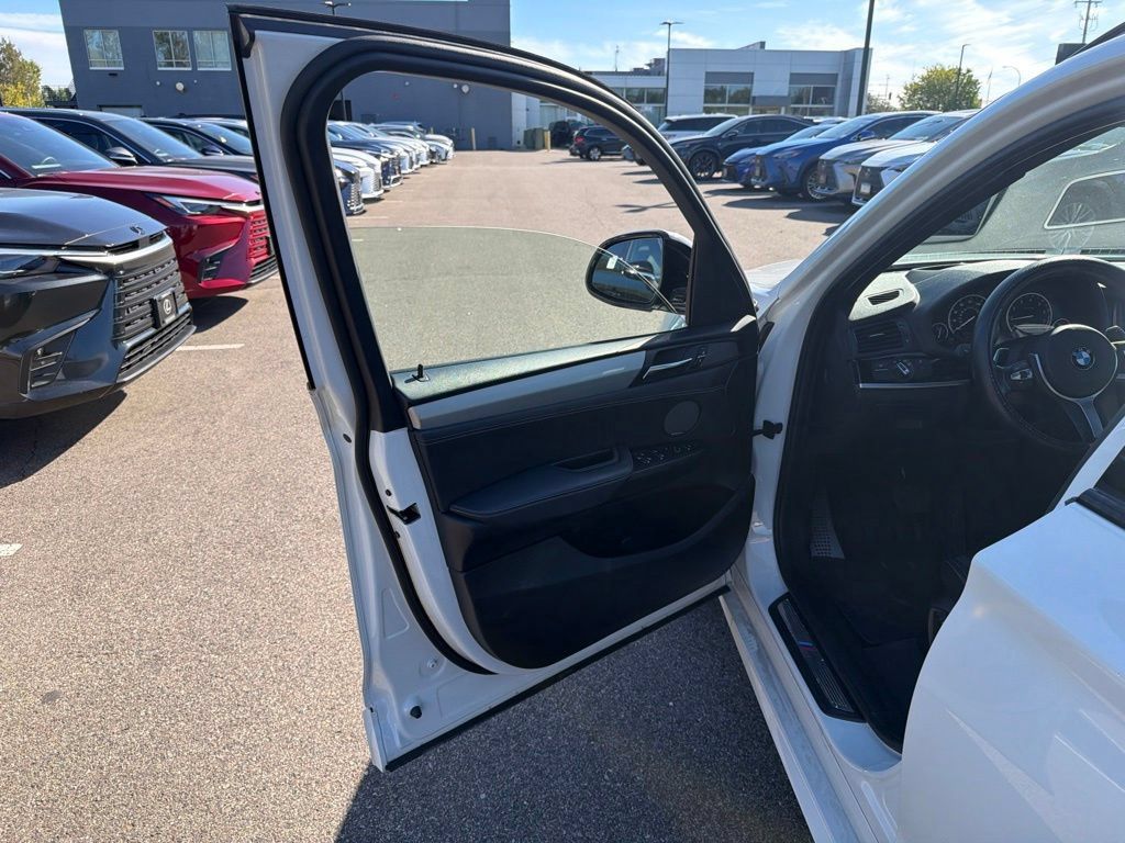 Used 2017 BMW X3 xDrive28i AWD/4WD image 15