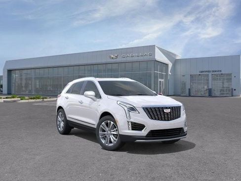 Certified 2025 Cadillac XT5 Premium Luxury AWD/4WD image 23