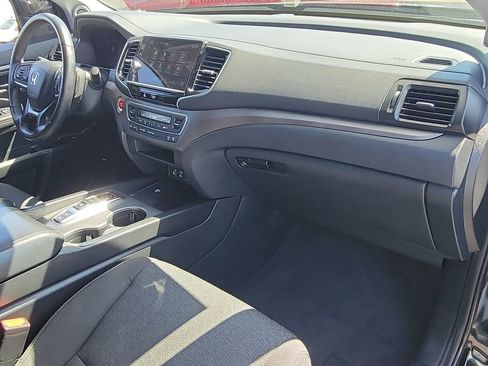 Used 2024 Honda Ridgeline Sport image 27