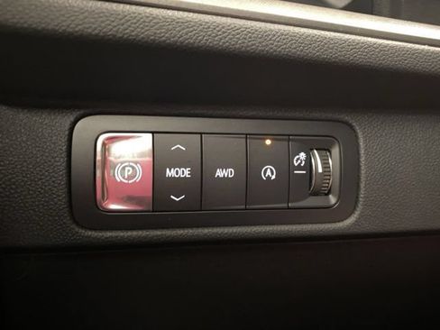 New 2026 Chevrolet Traverse LT w/ Driver Confidence Package AWD/4WD image 33