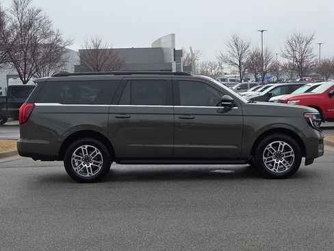 Used 2025 Ford Expedition Max Active image 6