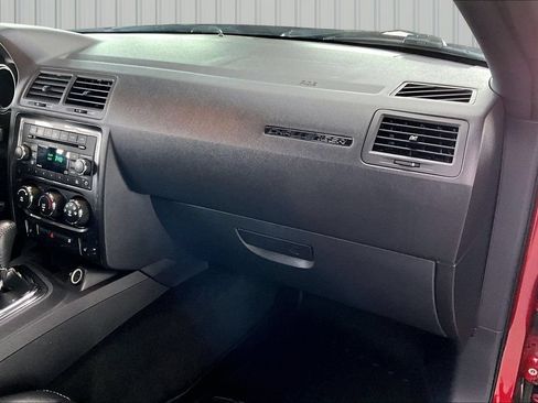 Used 2009 Dodge Challenger R/T RWD image 23