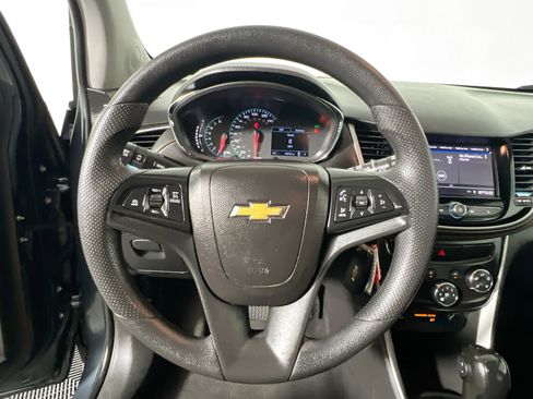 Used 2021 Chevrolet Trax LS w/ Tint and Cruise Package image 17