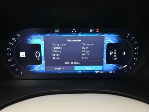 Used 2023 Volvo XC60 B5 Plus w/ Climate Package AWD/4WD image 28