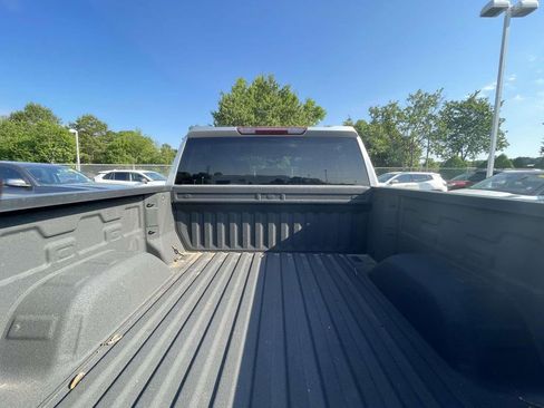 Used 2021 Chevrolet Silverado 1500 Custom Trail Boss AWD/4WD image 12
