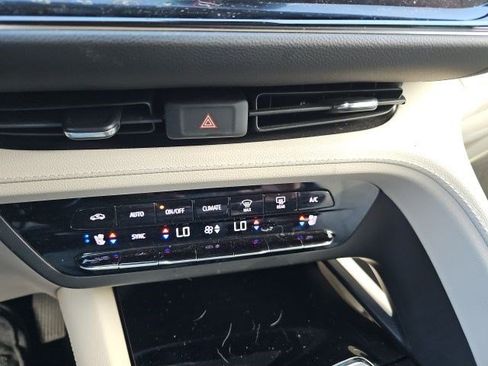 Used 2023 Buick Envision Avenir image 24