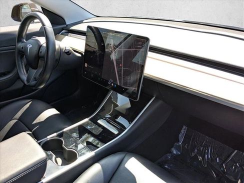 Used 2018 Tesla Model 3 Long Range image 22