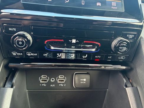 New 2025 Jeep Grand Cherokee Laredo w/ MOPAR Finishing Package image 9