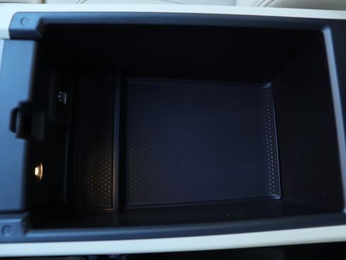 Used 2025 BMW 430i Coupe w/ Convenience Package image 39