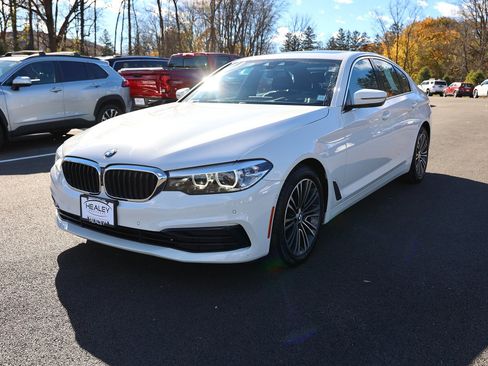 Used 2019 BMW 540i xDrive w/ Convenience Package image 3