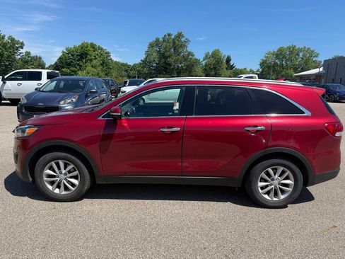 Used 2016 Kia Sorento FWD w/ LX Convenience Package image 1