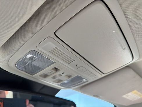 Used 2016 Honda CR-V Touring image 20