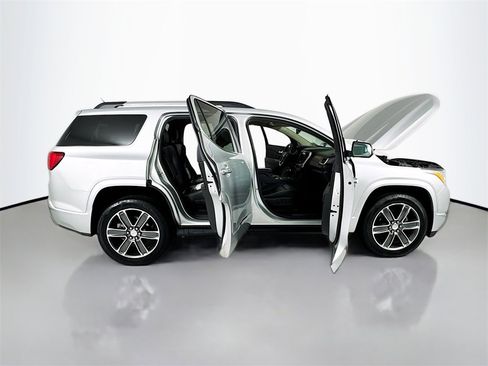 Used 2019 GMC Acadia Denali image 36