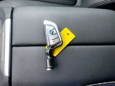 Used 2022 BMW X5 sDrive40i w/ Premium Package image 15