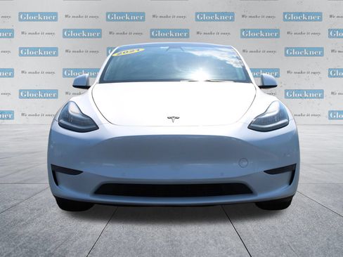 Used 2021 Tesla Model Y Long Range AWD/4WD image 2