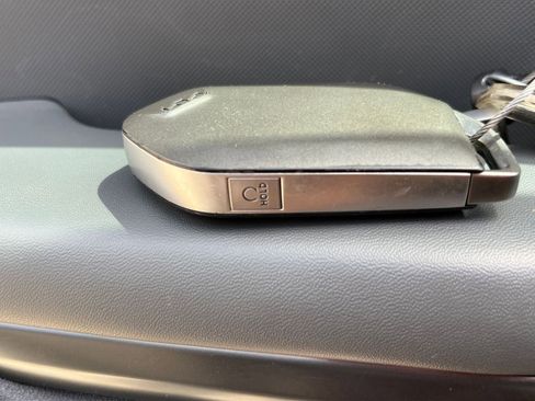 Used 2025 Kia K4 LXS image 28